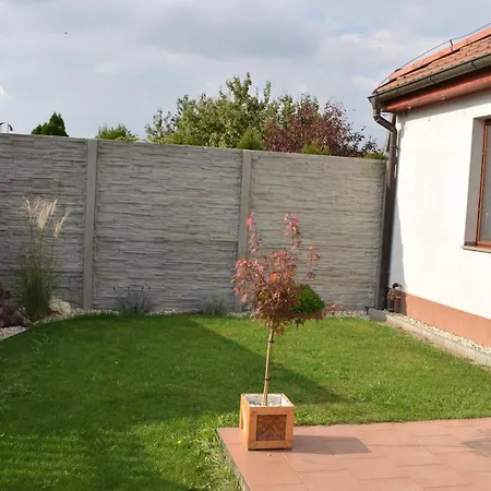 Bile Domky Apartment Lednice Exterior photo
