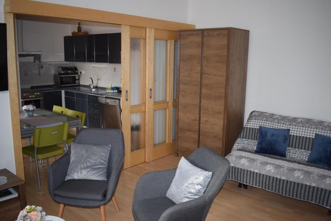 Apartment Bile Domky Lednice